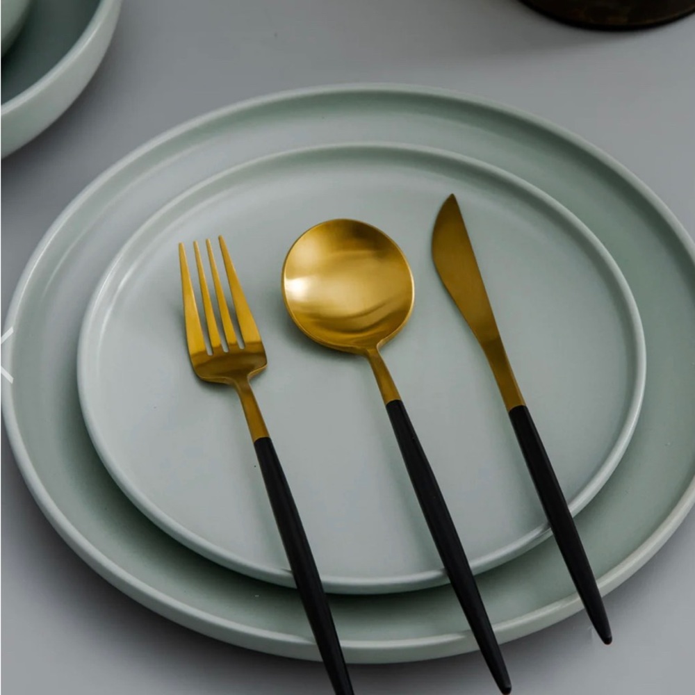 NIB FRENCH FLATWARE 4 Person Set (20 pieces) - Picture 7 of 9